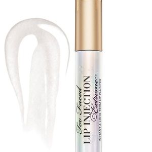 Brand new lip Injection Extreme Lip Plumper
HYDRATING PLUMPING LIP GLOSS
